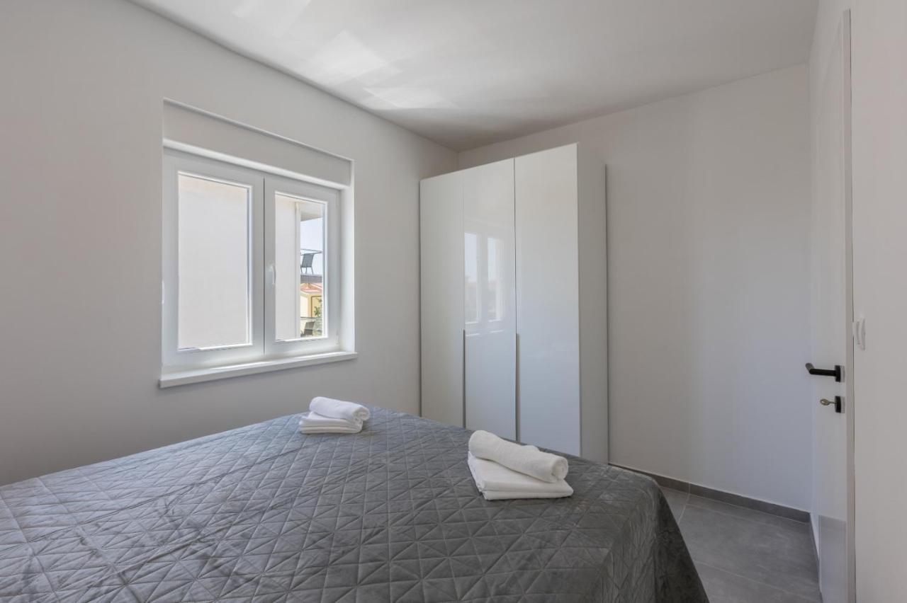 Carpe Diem Luxury Apartments Rogoznica  Luaran gambar