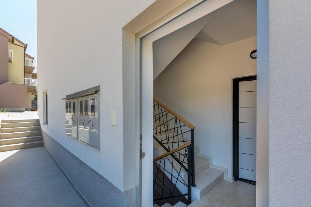 Carpe Diem Luxury Apartments Rogoznica  Luaran gambar