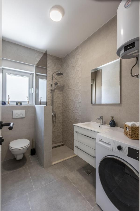 Carpe Diem Luxury Apartments Rogoznica  Luaran gambar